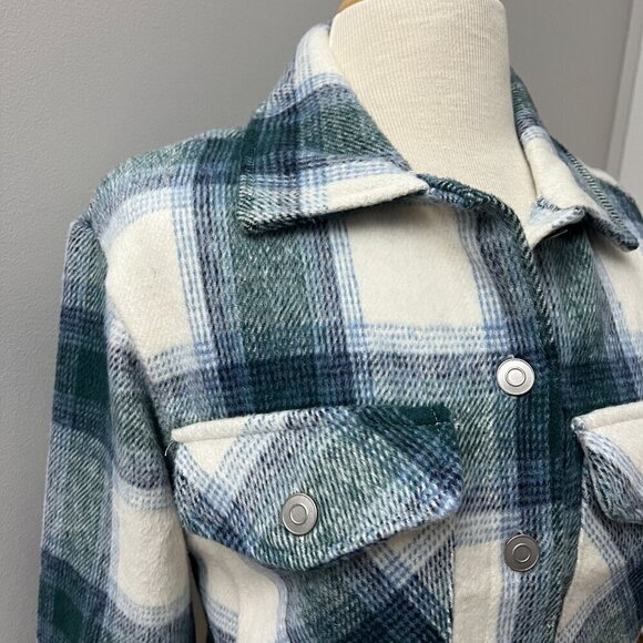 NEW New Look Blue Plaid Shacket Sz S - Picture 3 of 11